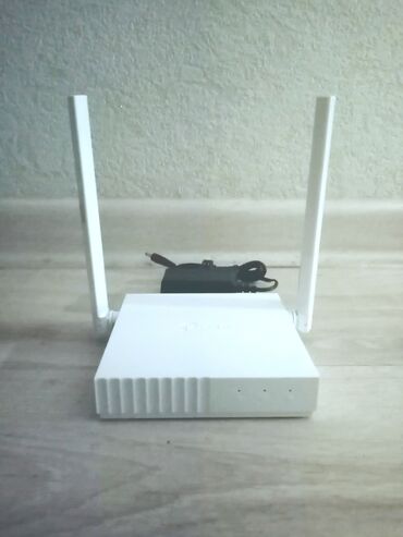 интернет тв: Wi-Fi роутер TP-LINK TL-WR820N v2 в отличном состоянии, 2-антенный