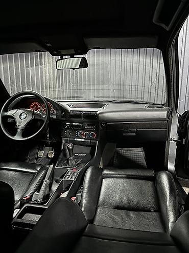 бензин насос e34: BMW 530: 1992 г., 2.5 л, Механика, Бензин, Седан — 3