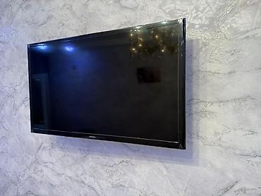 ТВ и видео: Samsung LED televizor, divara quraşdırılmış model. - Təxmini ekran — 3