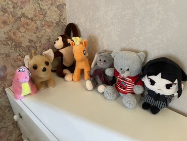 Oyuncaqlar: Uşaq oyuncaqları dəsti Tərkib: - Böyük yumşaq dovşan oyuncağı: ağ -da lalafo.az — 14 Oyuncaqlar: Uşaq oyuncaqları dəsti Tərkib: - Böyük yumşaq dovşan oyuncağı: ağ — 14