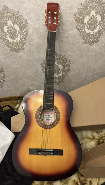 Pianolar: Klassik gitara, Yeni, Pulsuz çatdırılma