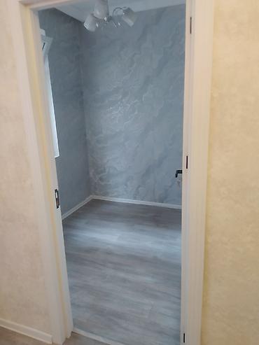 sovetskide kiraye evler: Salam oglan otaq yoldasi axtarram ev memar ecemide metroya 5. 6 deqlik — 3
