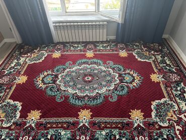 Ковры и паласы: Ковер Б/у, 200