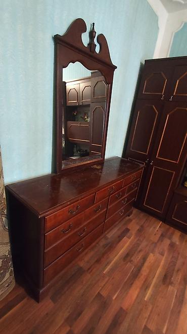 Komodlar: Keçmişin kamotu. qalin güzgüsü, xalis taxtadan. 70azn tecili satılır — 2