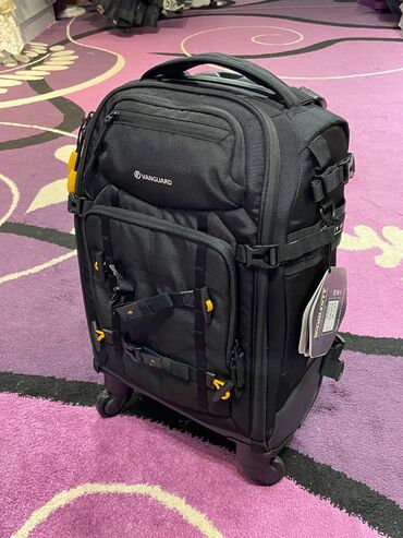 чехол а3: Фото чемодан/рюкзак Vanguard Alta Fly 55T Rolley Bag, 100% подходит
