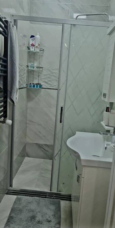 Mənzil kirayələyirəm: 3 otaqlı, 120 kv. m — 18