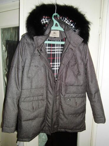 Фирмовая зимняя куртка Burberry, брал дорого, состояние отличное