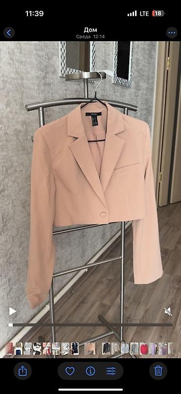 пиджак розовый: Укороченный пиджак H&M - Цвет: нежно‑пудровый/розовый нюд - — 1