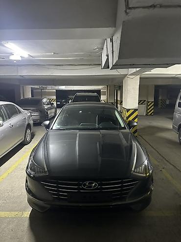 кожаная: Hyundai Sonata: 2022 г., 2 л, Автомат, Газ, Седан — 1