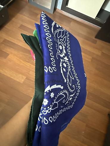 hicablı: Paisley naxışlı bandana dəsti - Tərkib: Bir neçə ədəd bandana/şərf. - — 1