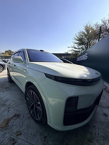 Lixiang: Lixiang L7: 2025 г., 1.5 л, Автомат, Электромобиль, Кроссовер — 3