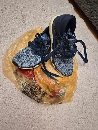 reebok krasovka: Reebok original ayaqqabisi 200 azne almisham 30a satiram — 2