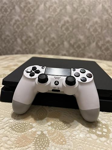 Video oyunlar və konsollar: PlayStation 4 Slim 500 gb oyun konsolu. Şəkillərdə göründüyü kimi — 2