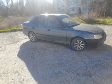 Hyundai: Hyundai Accent: 2004 г., 1.4 л, Механика, Бензин, Седан