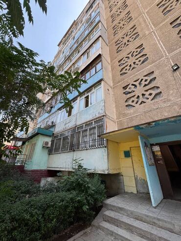 арендовать квартиру для офиса: 3 комнаты, 68 м², 106 серия, 1 этаж, Старый ремонт