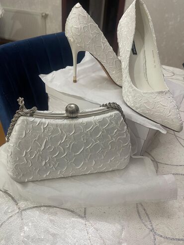 gümüş qiyməti 2024: Tuflilər, Ölçü: 40, rəng - Ağ, Yeni