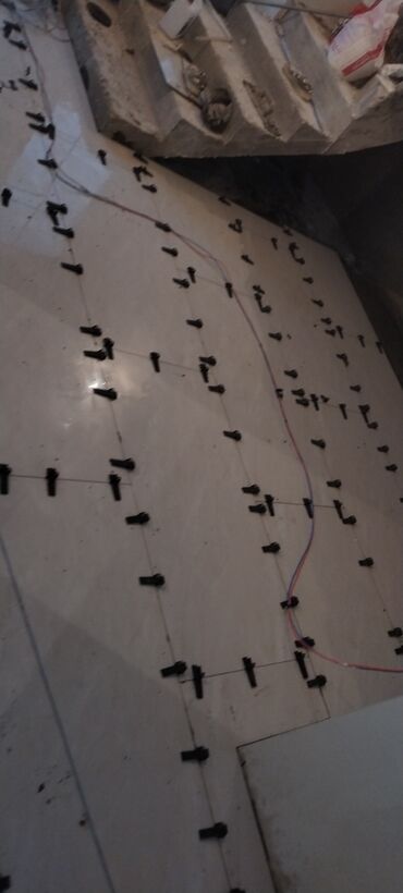 Plitə işləri: Oboy, kafel-metlax və təmir işləri Xidmət təsviri: - Mənzil və fərdi — 3