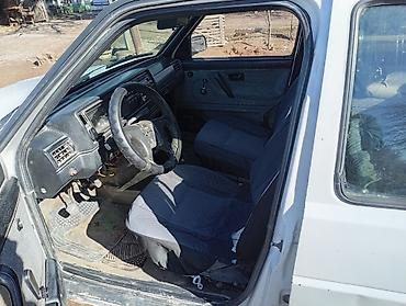 Volkswagen: Volkswagen Golf: 1987 г., 1.3 л — 4