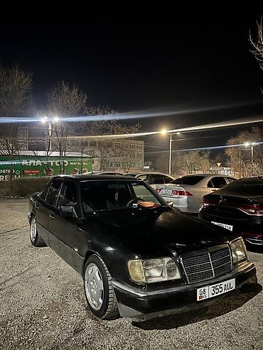 капот на 124 ешка: Mercedes-Benz W124: 1993 г., 2 л, Механика, Газ, Седан — 6