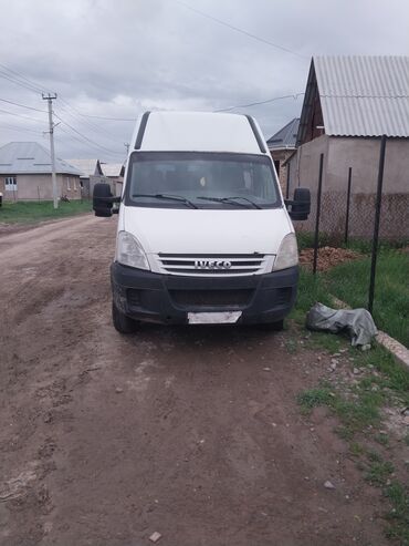 шины на мтз 82: Автобус, Iveco, 2010 г., 3 л