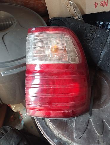 ktopi led: Задний левый стоп-сигнал Toyota Б/у — 1