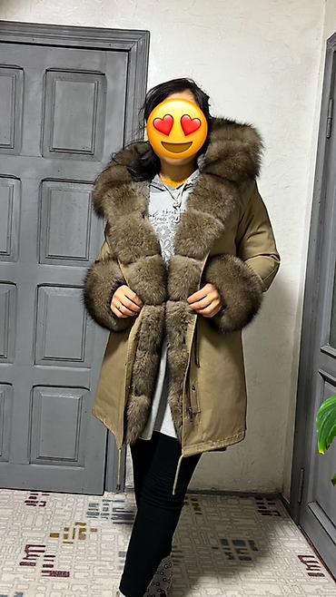 парка с мехом: Срочно продаётся Женская парка с меховой отделкой Почти новая, одевала — 1