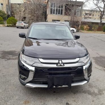 Mitsubishi: Mitsubishi Outlander: 9.3 l | 2015 il 65000 km Ofrouder/SUV