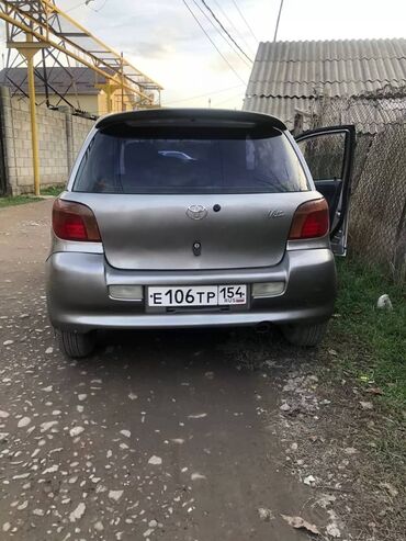 легсус 330: Toyota Vitz: 2002 г., 1.3 л, Автомат, Бензин, Хэтчбэк