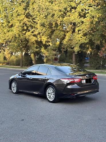 обмень на ауди: Toyota Camry: 2018 г., 2.5 л, Вариатор, Гибрид, Седан — 4