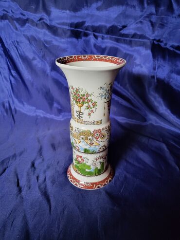 Ostali kućni dekor: Vaza nova 70te,rucno oslikana Istocna Nemacka. Porcelanska — 1