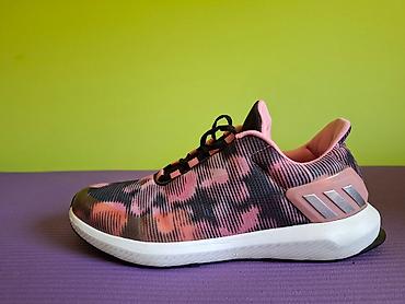 nike patike akcija: Ženske patike Adidas original – br. 37 - Model: adidas ženske patike — 3