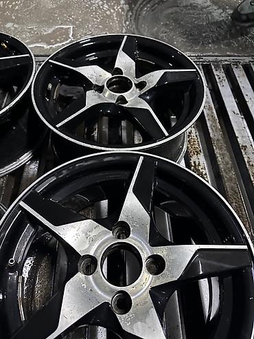 Диски: Диски R 14 Комплект, отверстий - 4, Б/у — 10