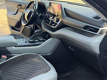 Продажа авто: Toyota Highlander: 2021 г., 3.5 л, Автомат, Бензин, Кроссовер — 4