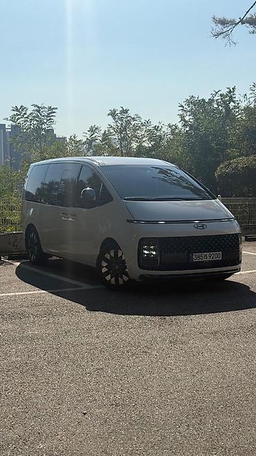kia stonic: Hyundai Staria: 2021 г., 3.5 л, Автомат, Газ, Минивэн — 3