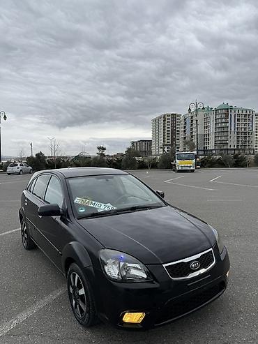 Kia: Kia Rio: 1.4 l | 2009 il Hetçbek — 2