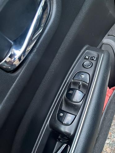 Renault: Renault QM6: 2018 г., 2 л, Автомат, Бензин, Кроссовер — 12