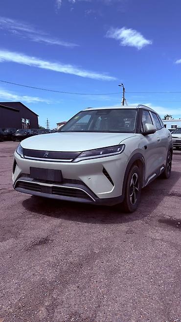 срочно только нал: BYD Yuan Up: 2025 г., Автомат, Электромобиль, Кроссовер — 1