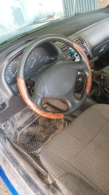 сотый: Subaru Legacy: 1995 г., 2 л, Механика, Бензин, Универсал — 3