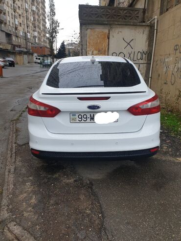 ford yuk masinlari satisi: Ford Focus: 1.6 л | 2014 г. 149000 км Седан