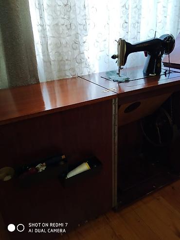 dikis masini: Ayaqla işləyən tikiş maşini Əla işlək vəziyyətdədir Çox az işlənib — 6