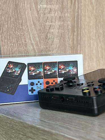 Другие портативные консоли: Портативная игровая консоль Портативная ретро‑приставка R35S Есть все at lalafo.kg — 3 Другие портативные консоли: Портативная игровая консоль Портативная ретро‑приставка R35S Есть все — 3