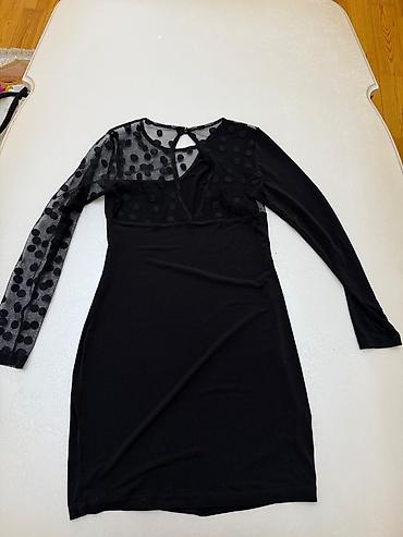 Dəstlər, kostyumlar: Her biri 5 manatdi. M ve ya L olcuduler. Qadın paltarları dəsti 1) — 9