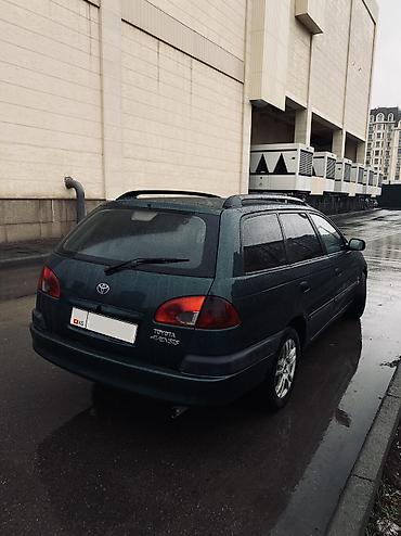 mers e210: Toyota Avensis: 2000 г., 2 л, Механика, Дизель, Универсал — 4
