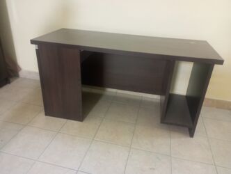 шкаф для посуды: Başlıq: Idial veziyetde Təsvir: idial veziyetde Məhsul: Tünd qəhvəyi