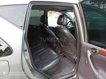 Mercedes-Benz: Mercedes-Benz A-Class A160, boz rəng, hetçbek kuzov. Xüsusiyyətlər: - — 10