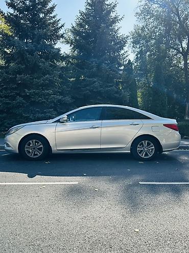 капот на соната: Hyundai Sonata: 2013 г., 2 л, Автомат, Бензин, Седан — 8