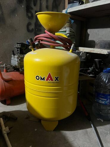 Omax Köpük balonu. Yeni işlənməmiş şlank tapacəncası üzərində