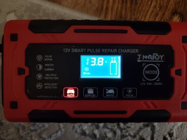 motosik: Maşın akkumulyatoru zaryatka edencharger, akumlayator adapteri