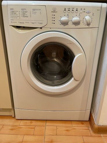 Paltaryuyan maşınlar: Indesit ön yükləməli paltaryuyan maşın – model WL82X (etiketdə WL82X
