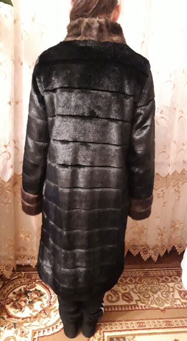 Baş geyimləri: Werf tezedi uzundu ve enli.Hem qara hem de tund goy reni var Krem — 8